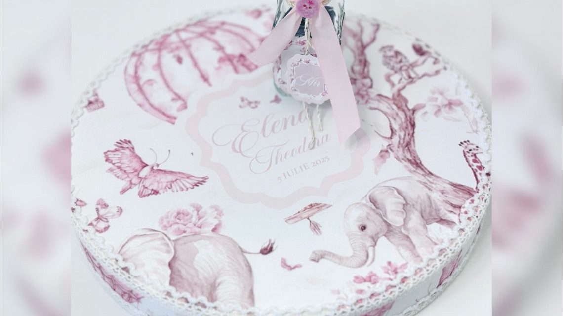 Trusou botez cu animale din jungla si flori exotice roz Toile de Jouy 21